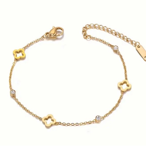 Jewelry - Clover Bracelet with Sparkling Zirconia Stones/Stainless Steel 18K Gold Plated